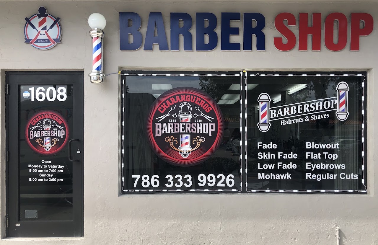Charangueros Shop Exterior